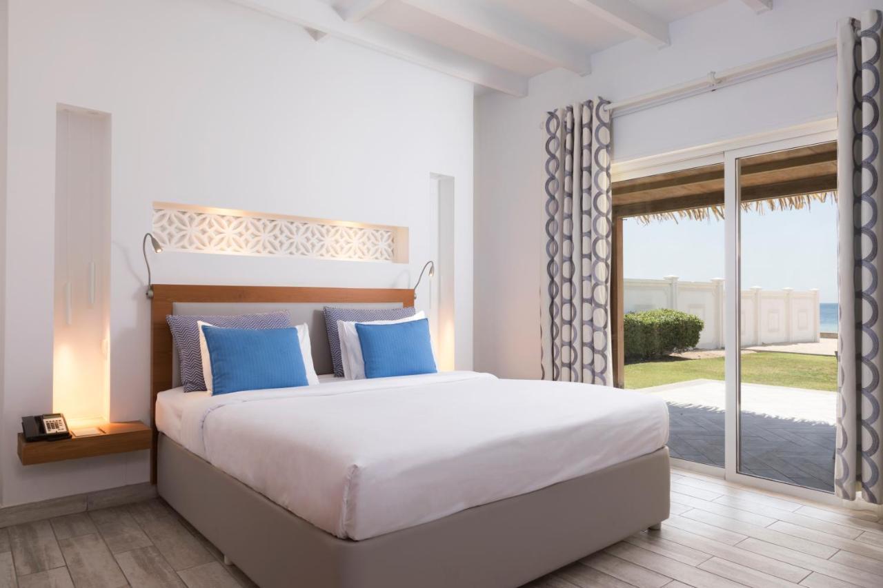 Sealine Beach, A Murwab Resort Mesaieed Exterior foto A bedroom at the resort